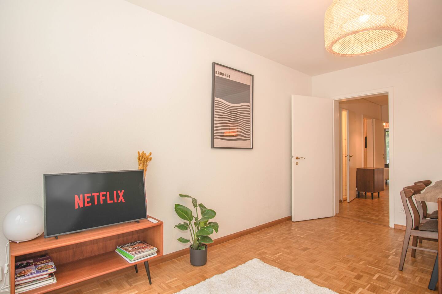 Central 2-bed flat in city center with BaselCard