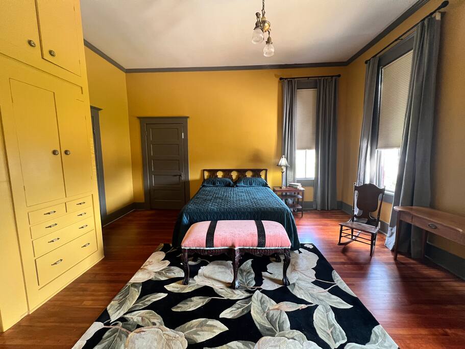The Clements House: Corinne Room