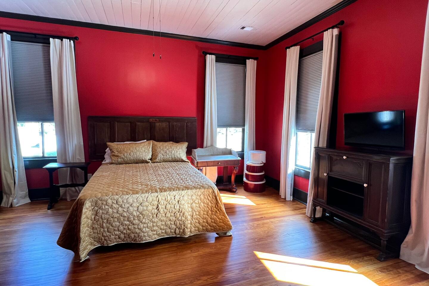 The Clements House: Annie Room