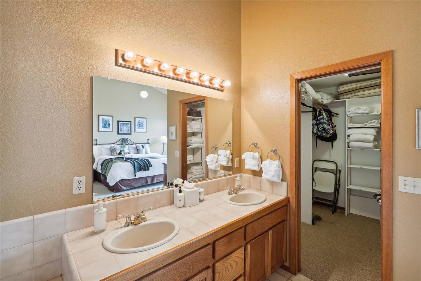 Bathrooms are stocked with plentiful fluffy towels and quality toiletries are provided to add to your pampered feeling.