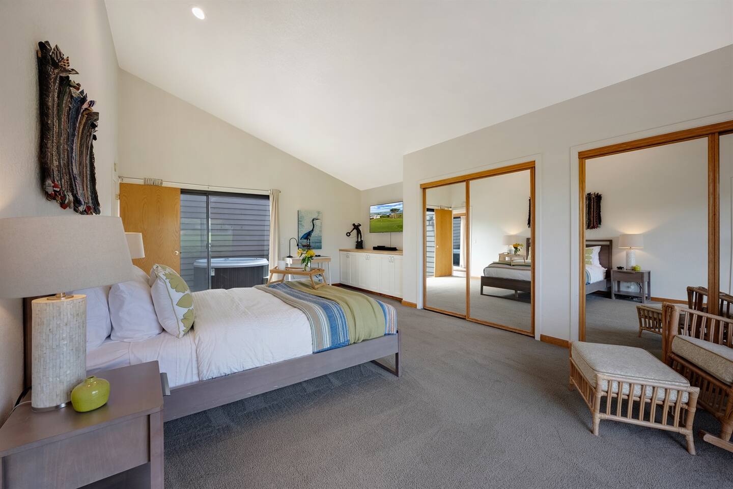 All the beds have 100% cotton sheets, plush bedding, and ample pillows for your comfort.