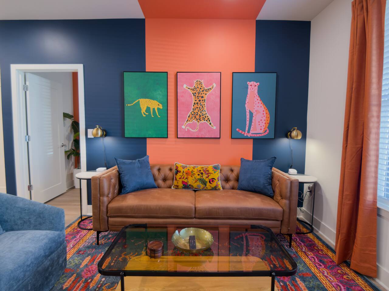 Luxury Apt• Secure Parking • Coffee • Epic Gym