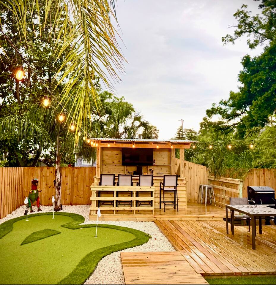 Downtown Historic St Augustine! Quality, Comfort, Hospitality, FUN! putt putt