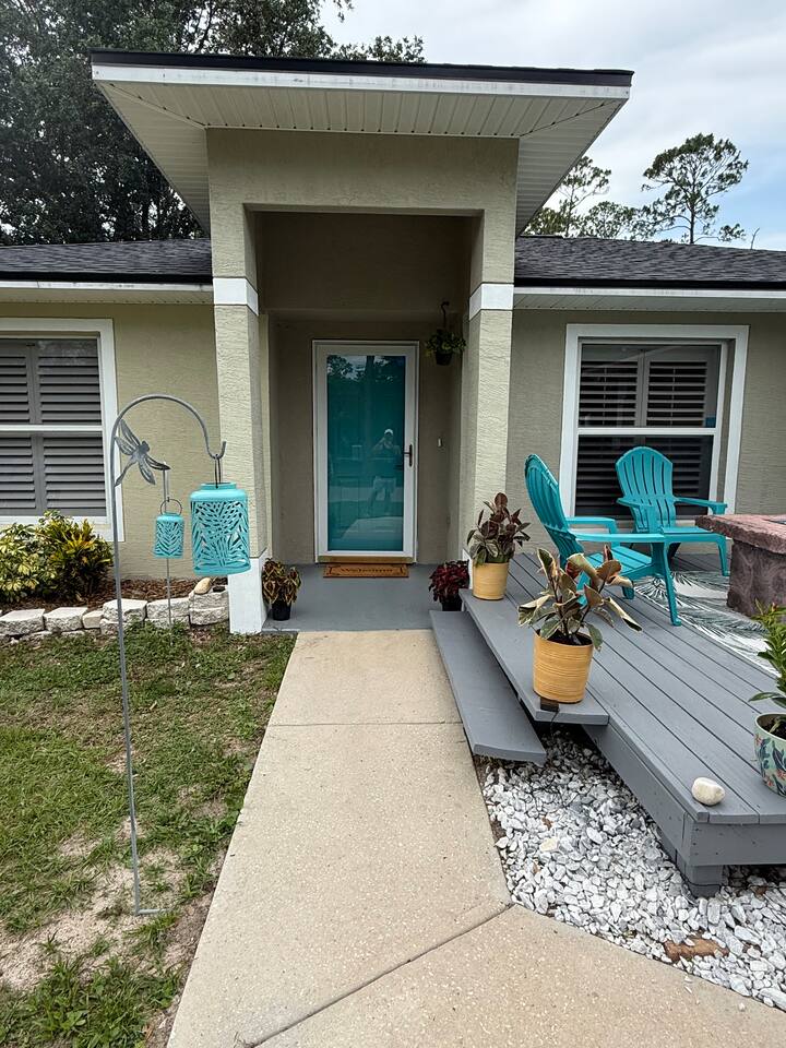 Beach House in the Woods, Fire Pit Deck-Daytona