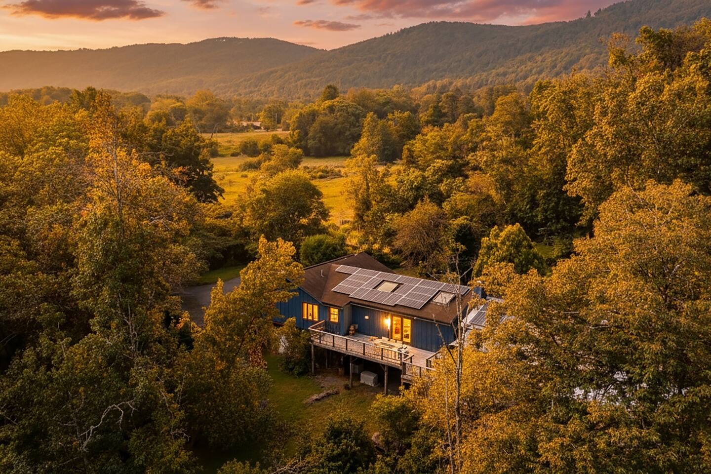 Rockwell Ridge Retreat | Wine | Dine | Hike
