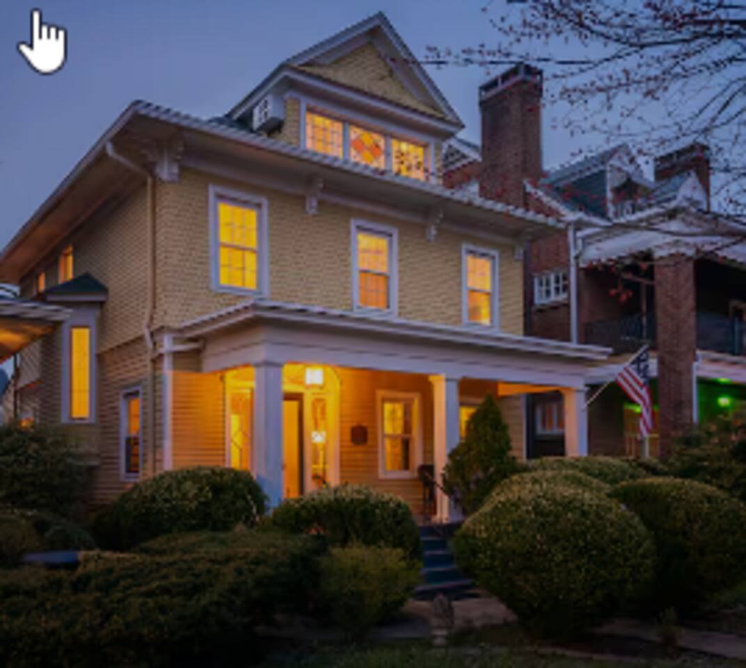 The Reserve~Hot Tub, Games, Fire Pit, Steps to Fun