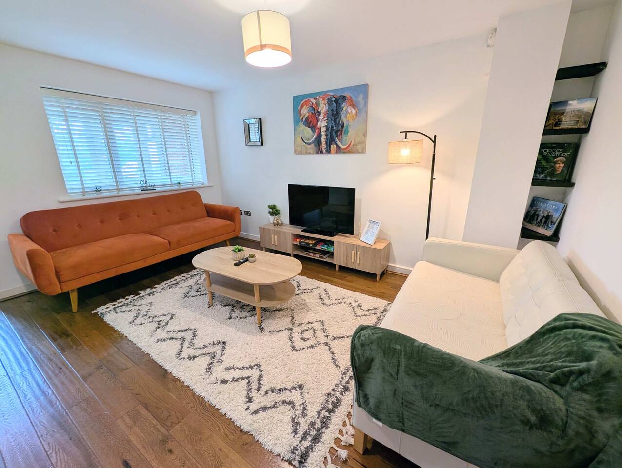 The Eastern Hive - 3x Parking | Co-op Live&Etihad