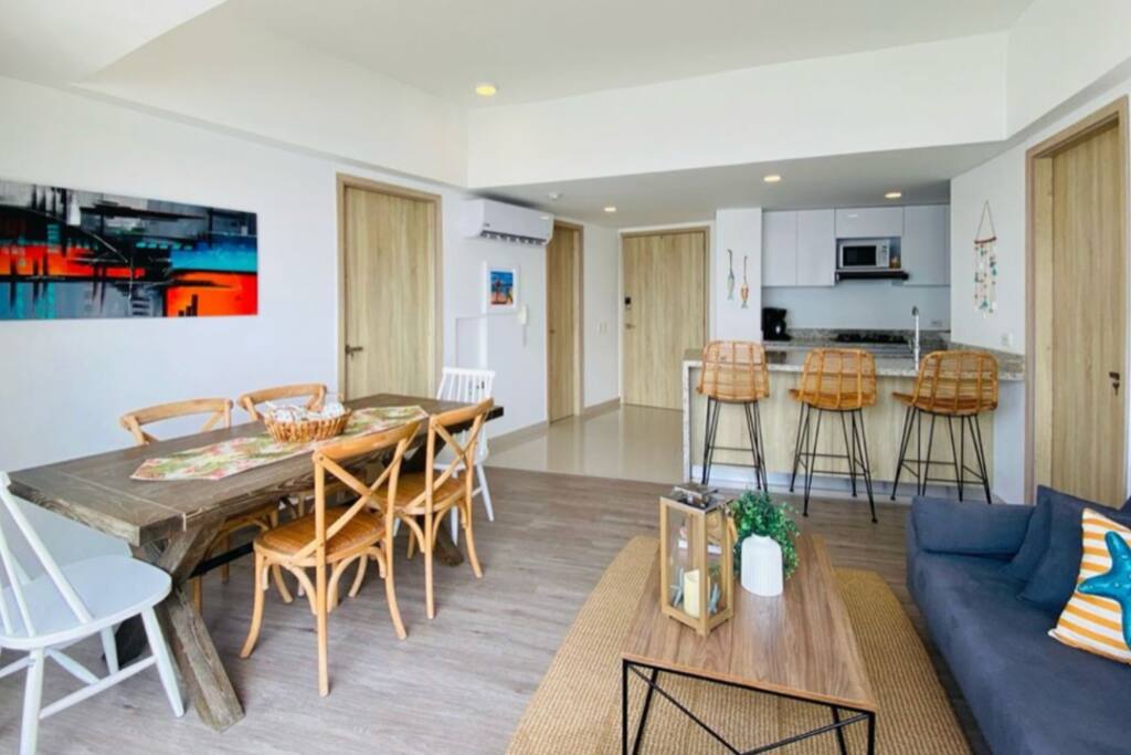 2 BD Penthouse w/ Stunning Views by Sonno Homes