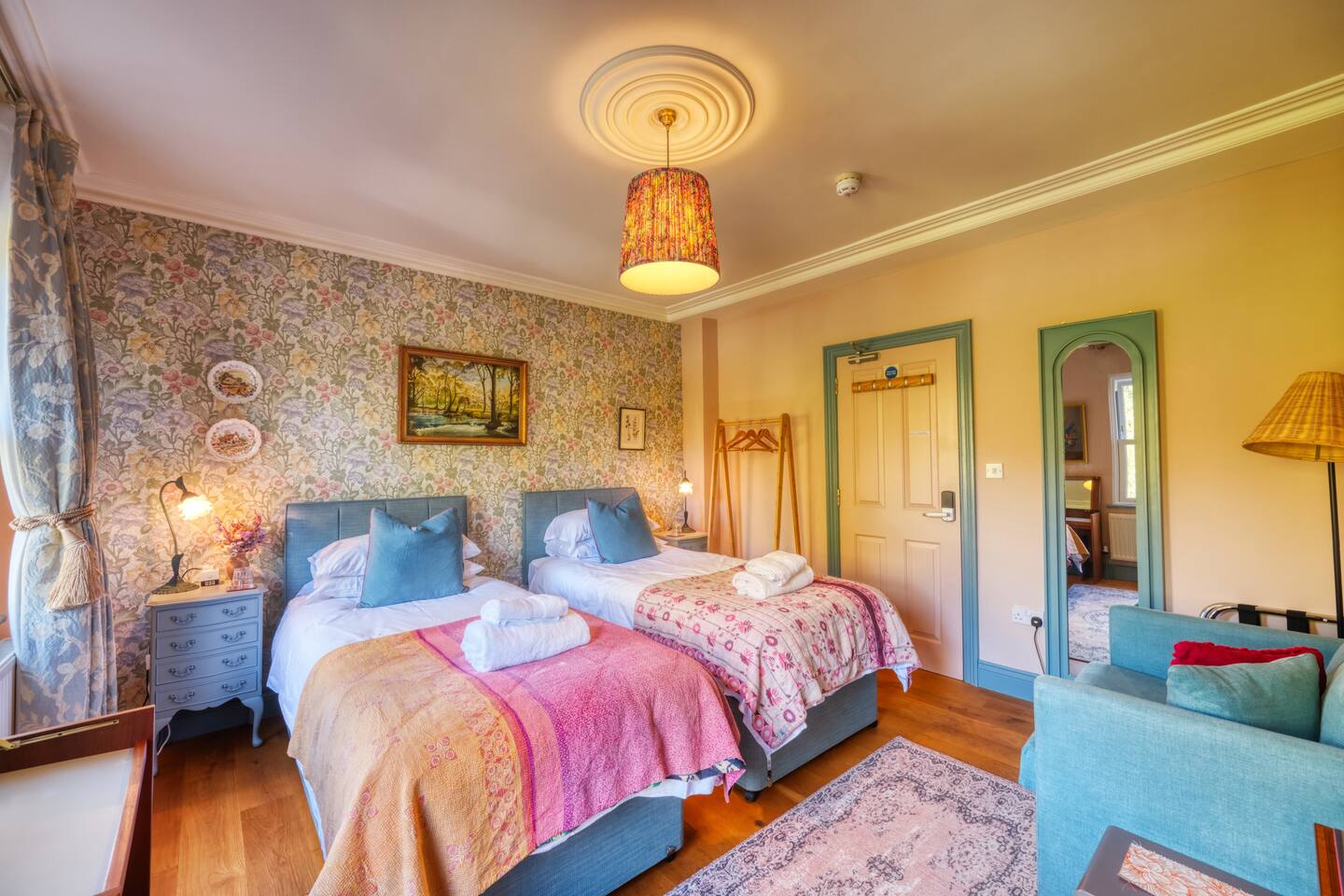 Hill House - 7 Bedrooms 7 Bathrooms Boutique House