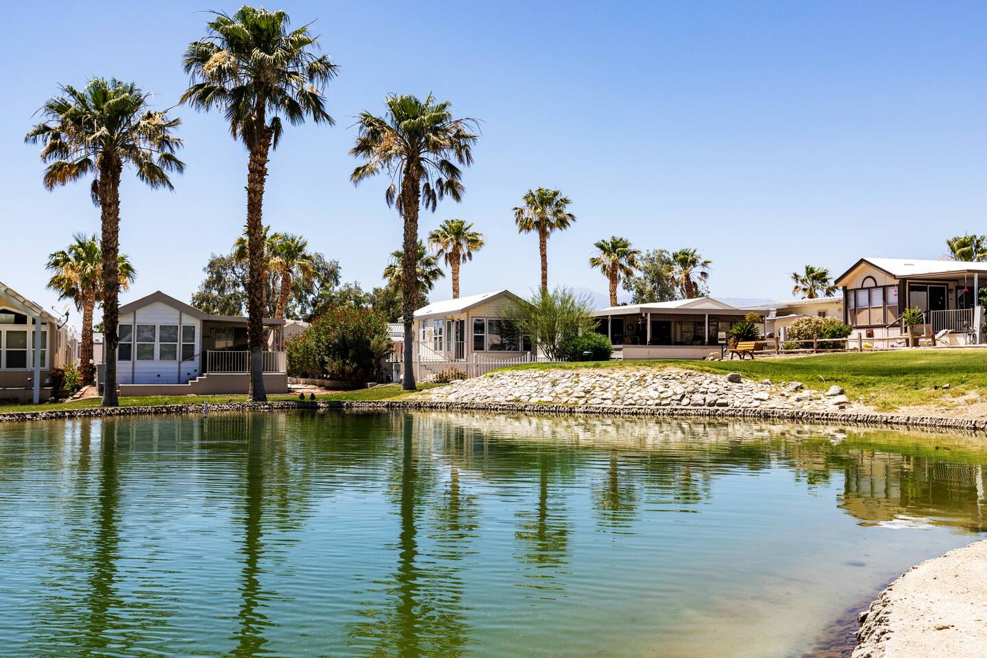 Ages 55, Tiny Home on Golf Course, Mineral Pools