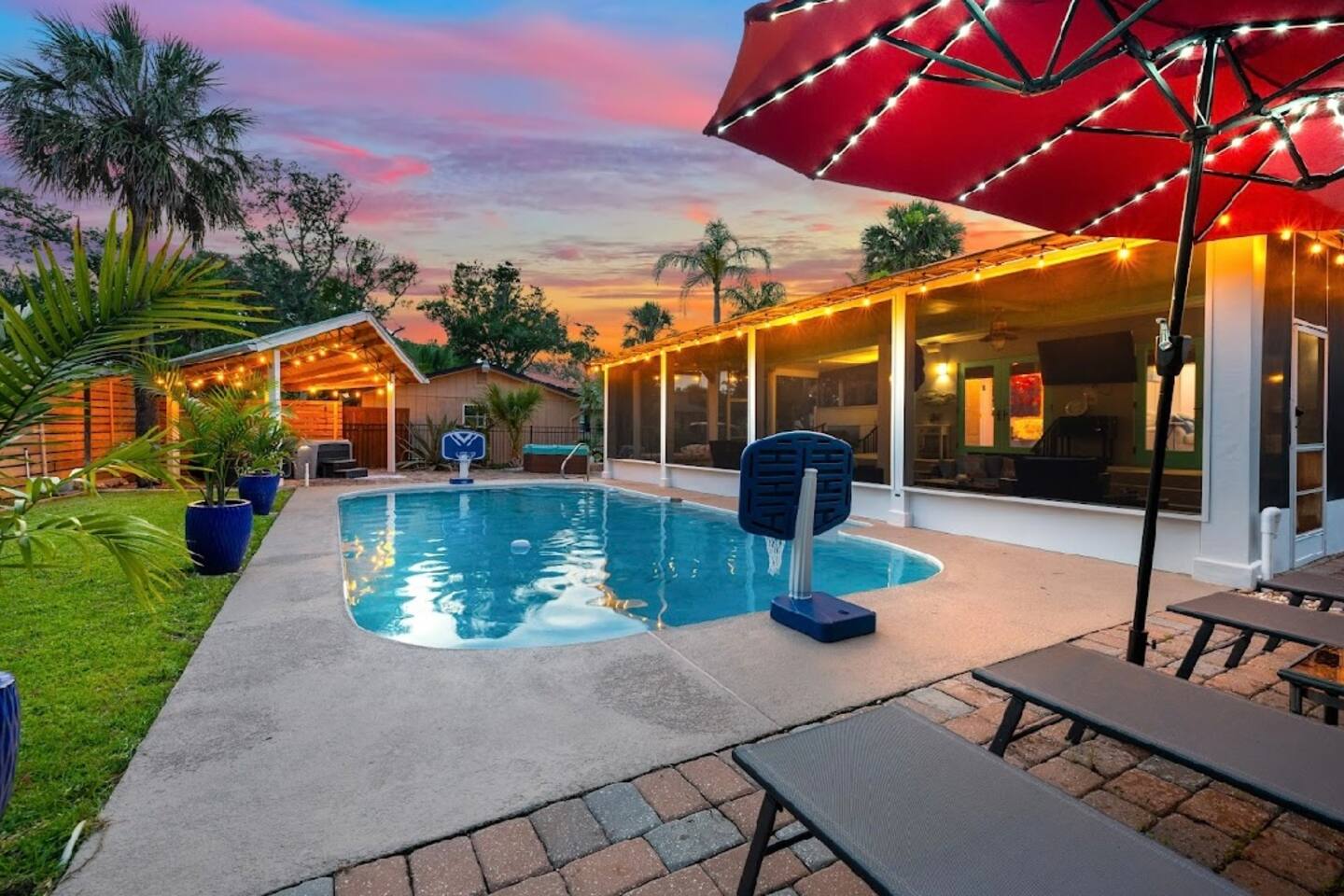 Luxury Home with Pool, Pickle Ball and Hot Tub