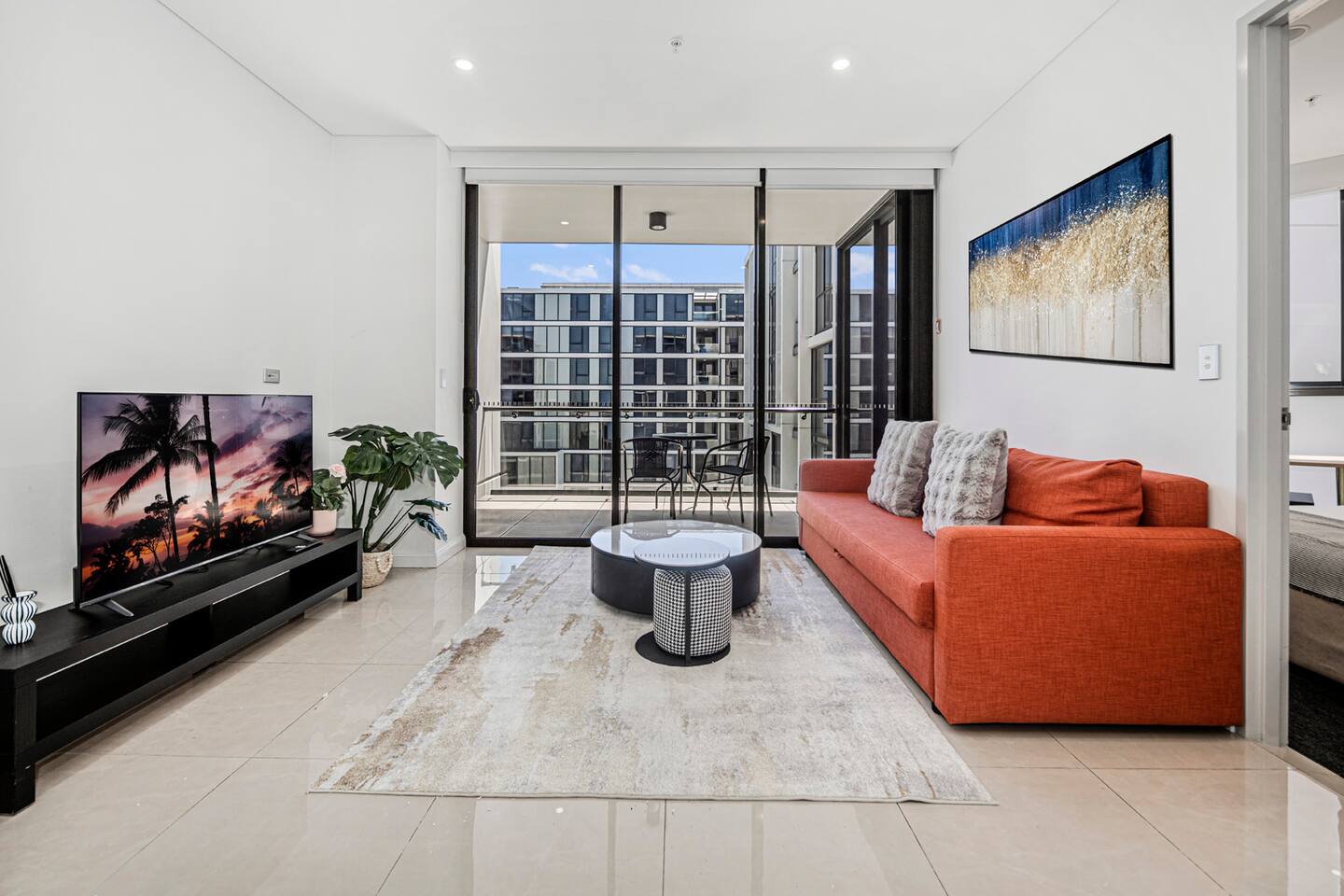 Cozy 1BR Near Airport at Mascot Train Station