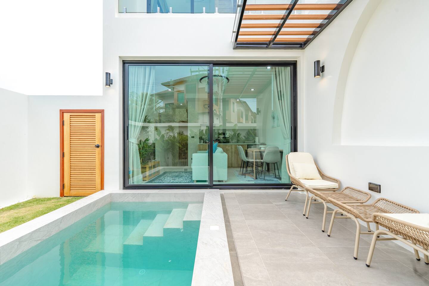 Tropical Holiday Retreat – 1BR Villa Near Bangtao