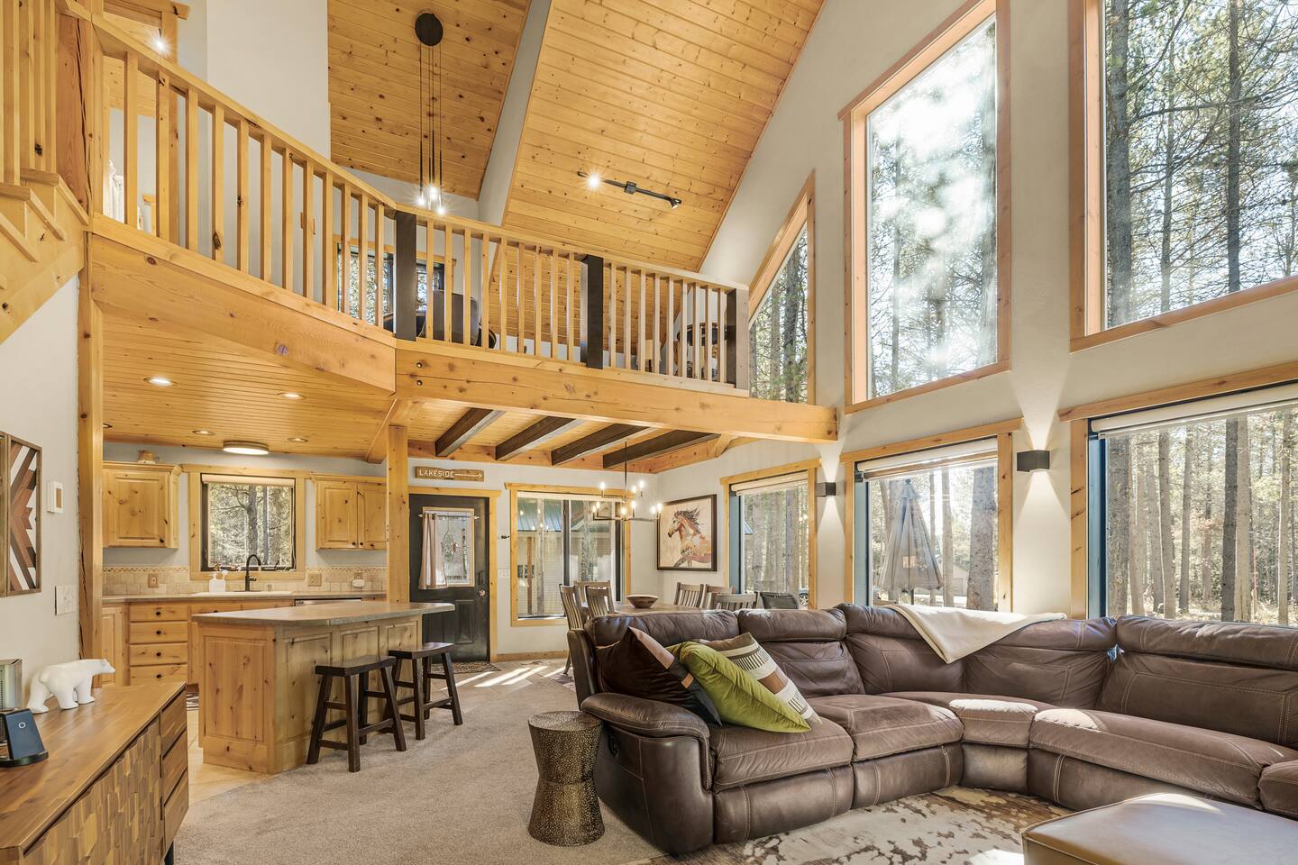 Magic Moose Palace; Hot Tub, Lake Access, near YNP