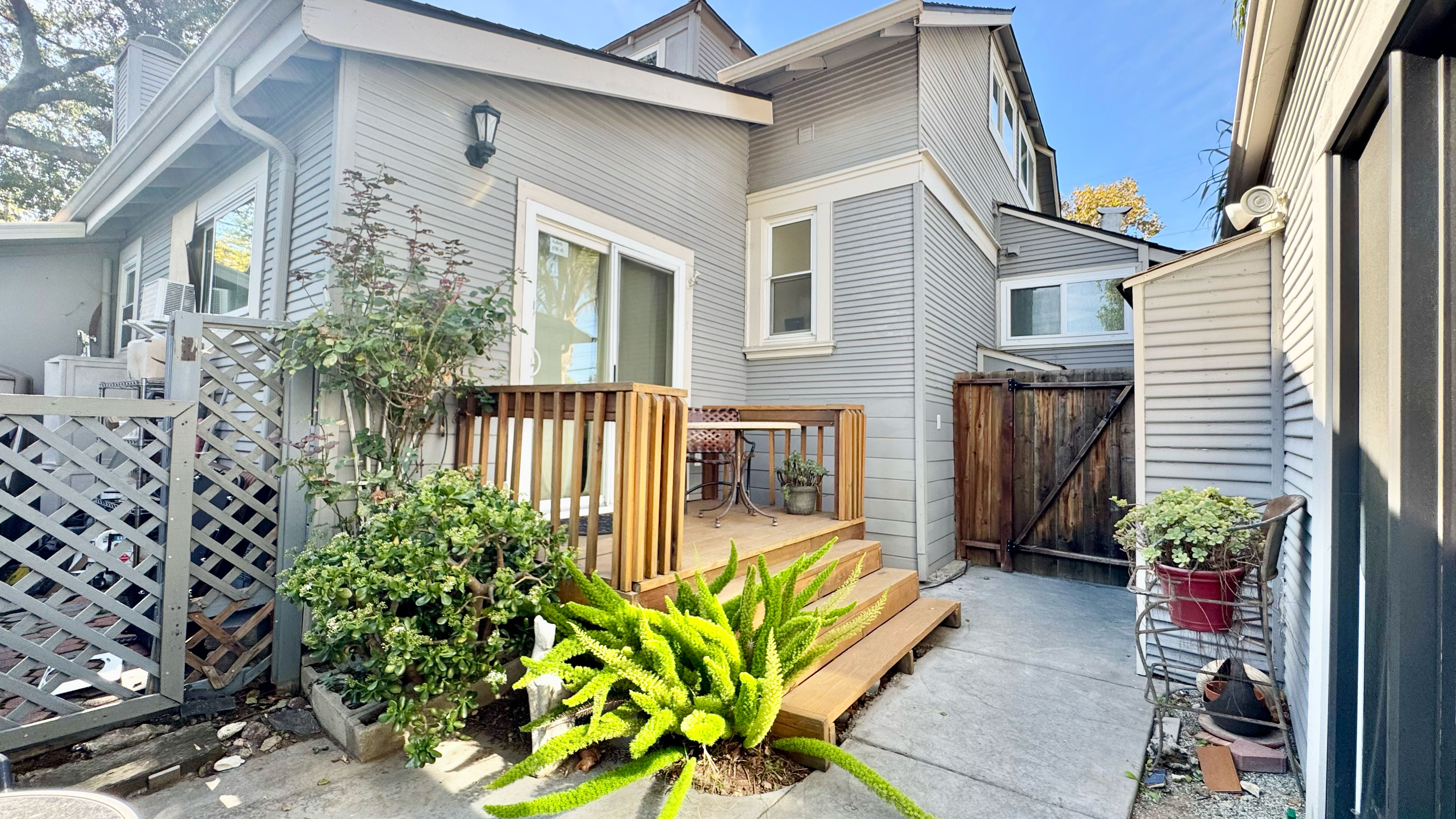 Serene Garden Hideaway – Minutes to Downtown SJ