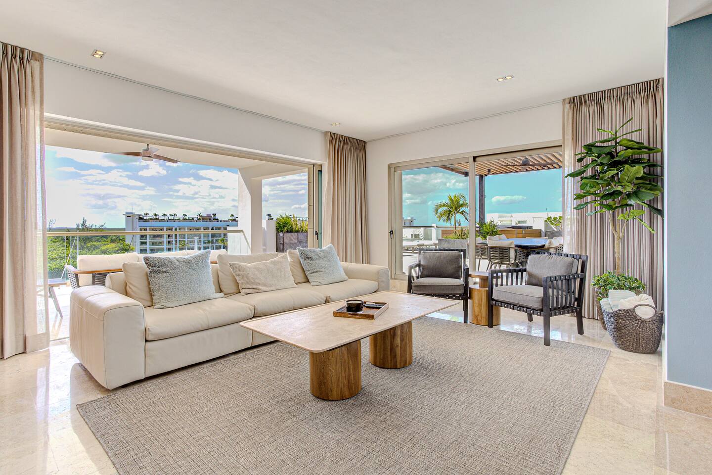 Penthouse de lujo con vista al mar y roof privado