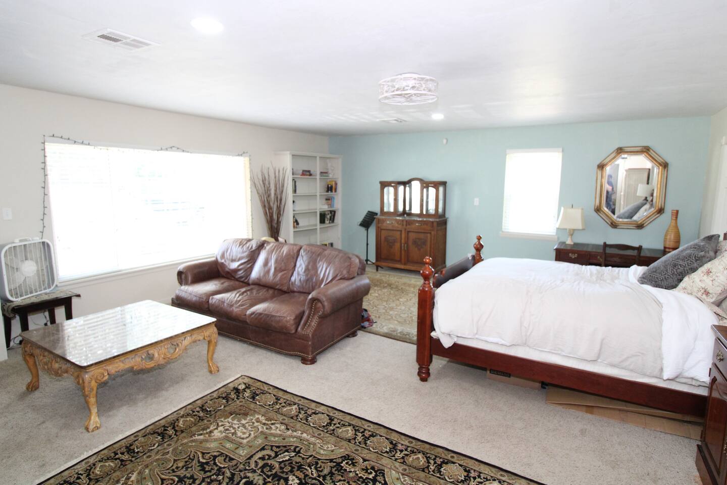 Jenks cozy home | Fenced yard | Dogs OK