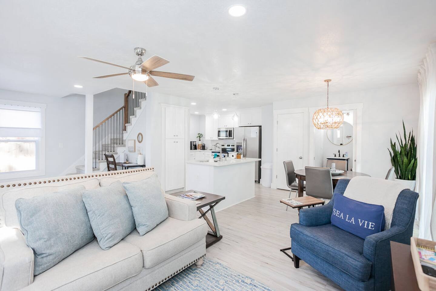 The Lookout Townhouse: ViBe District/Pets Welcome