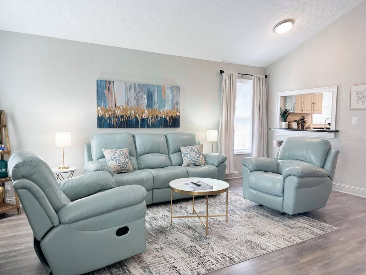 Stylish Duplex! New Remodel! Minutes from Atlanta! - Holiday Home