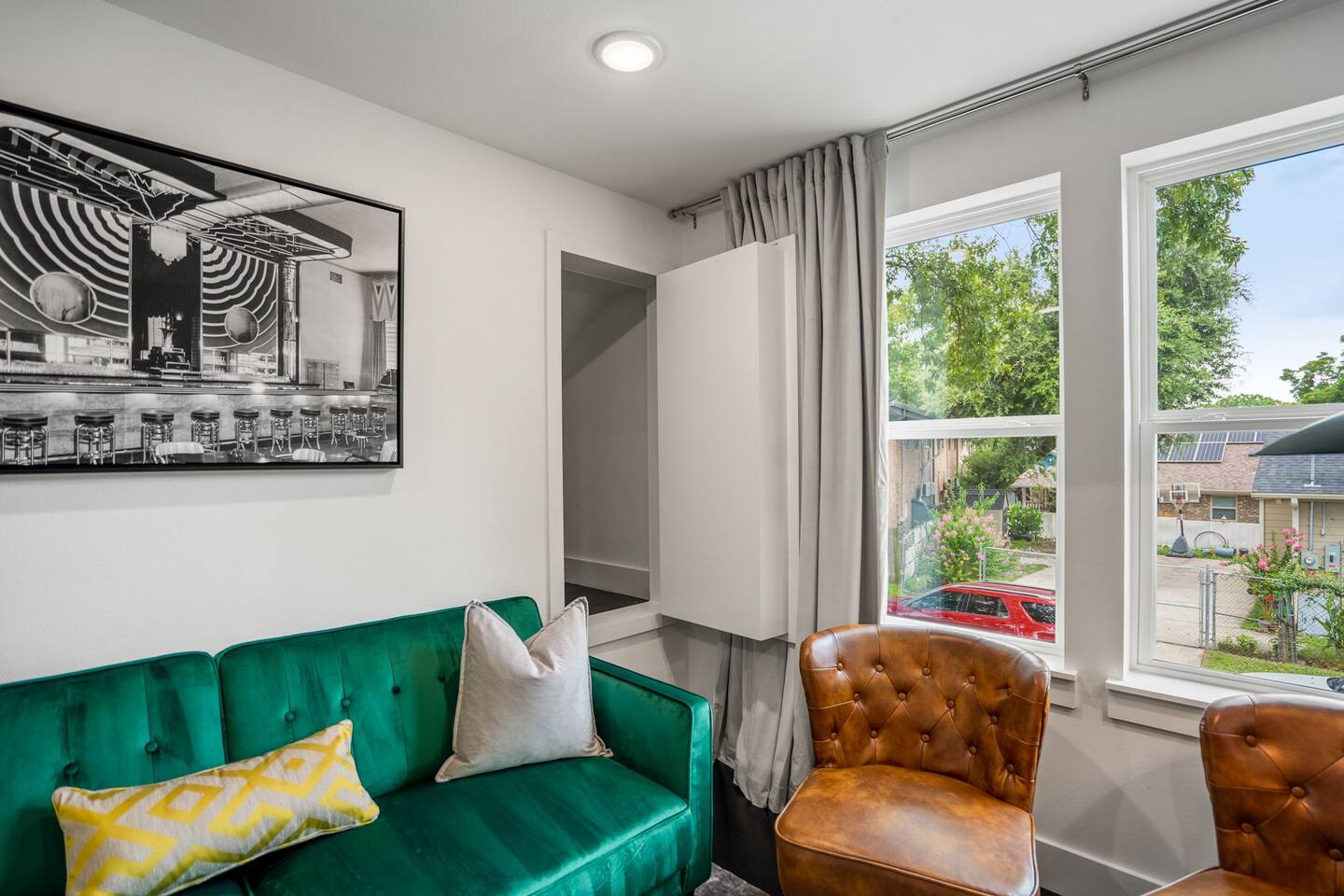 Mid-Century Mod-Pad @ East Downtown