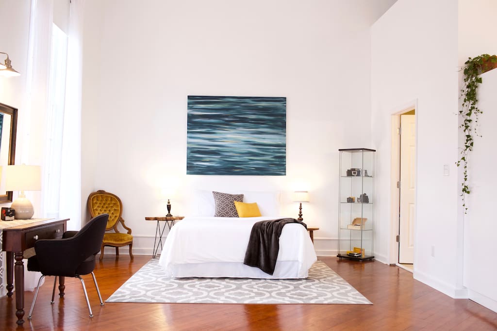 Historic Hideaway with Sauna Near the Lake