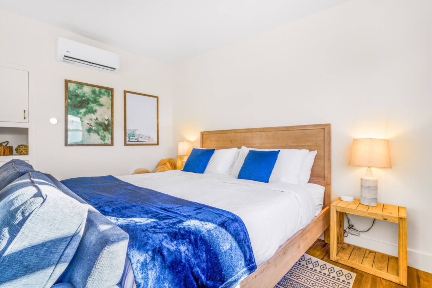 Beach Bungalow: Lrg Studio w/AC Central in PB