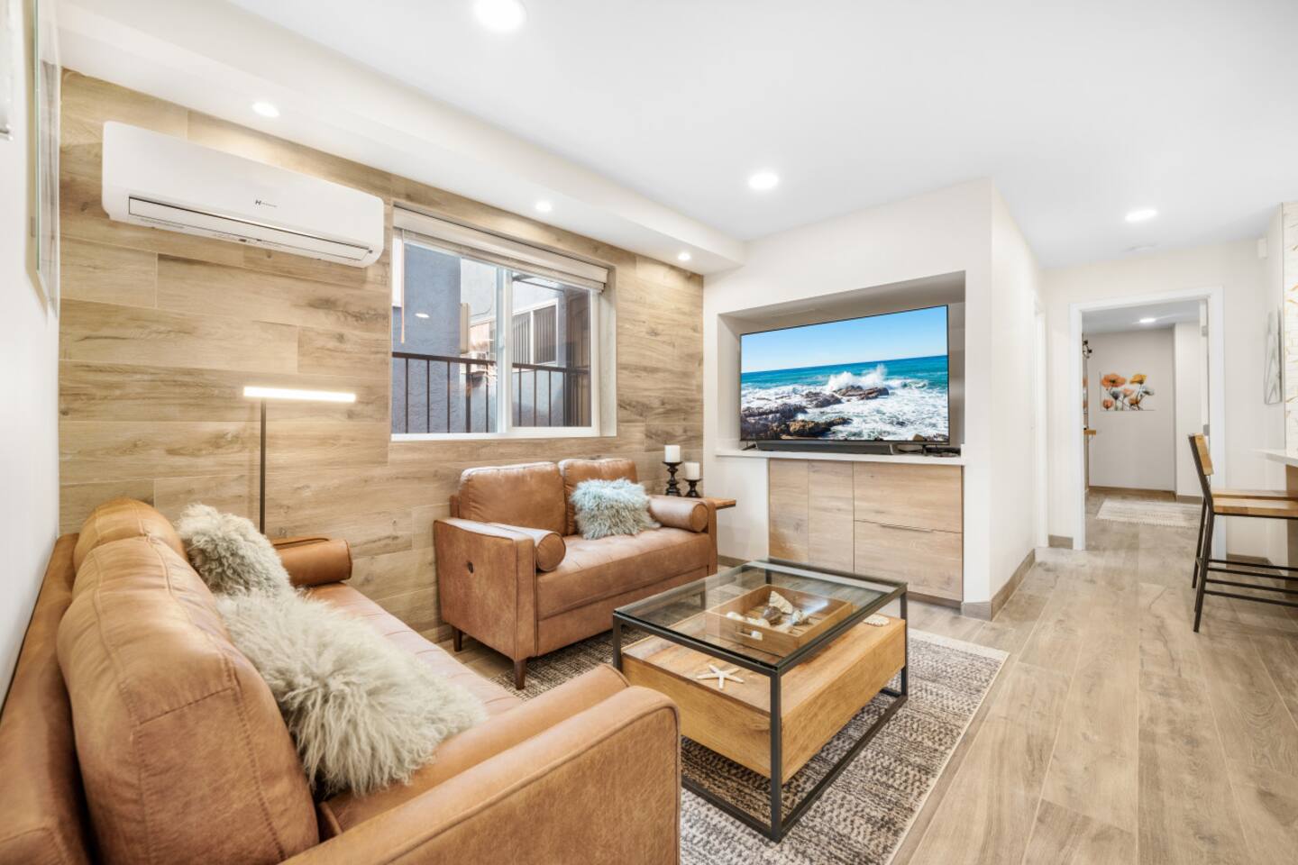 Brand New Remodeled Luxury PB Home w/ Parking