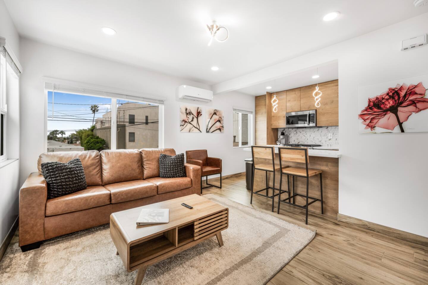 Newly Remolded Pacific Beach 1BD w/ Parking