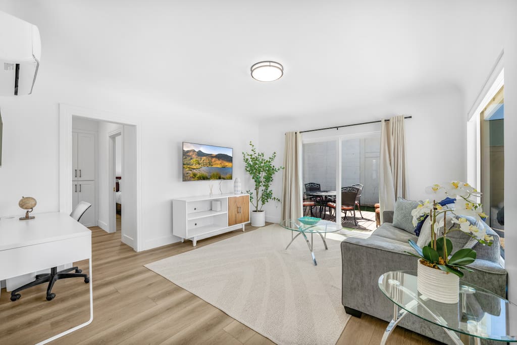 Ocean Beach Home w/ A/C, Yard and Parking-Sleeps 6