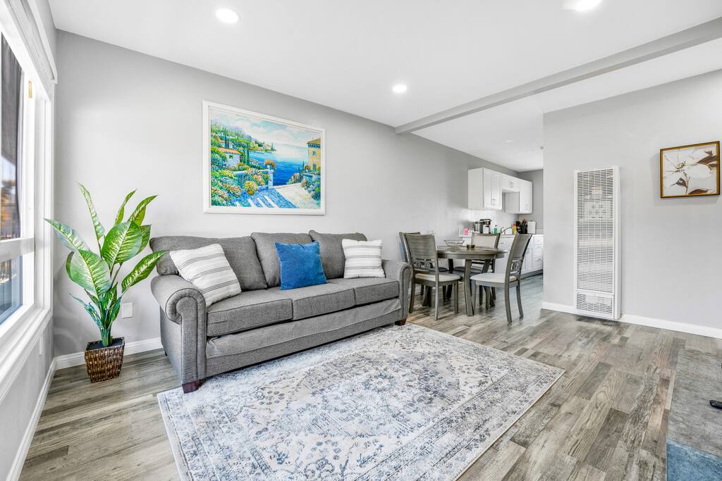 Central Hillcrest - Walk to Bars and Restaurants