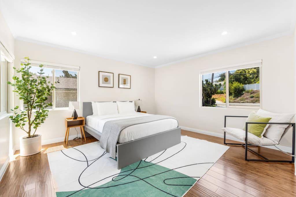 Spacious Home with Large Yard and Mountain Views