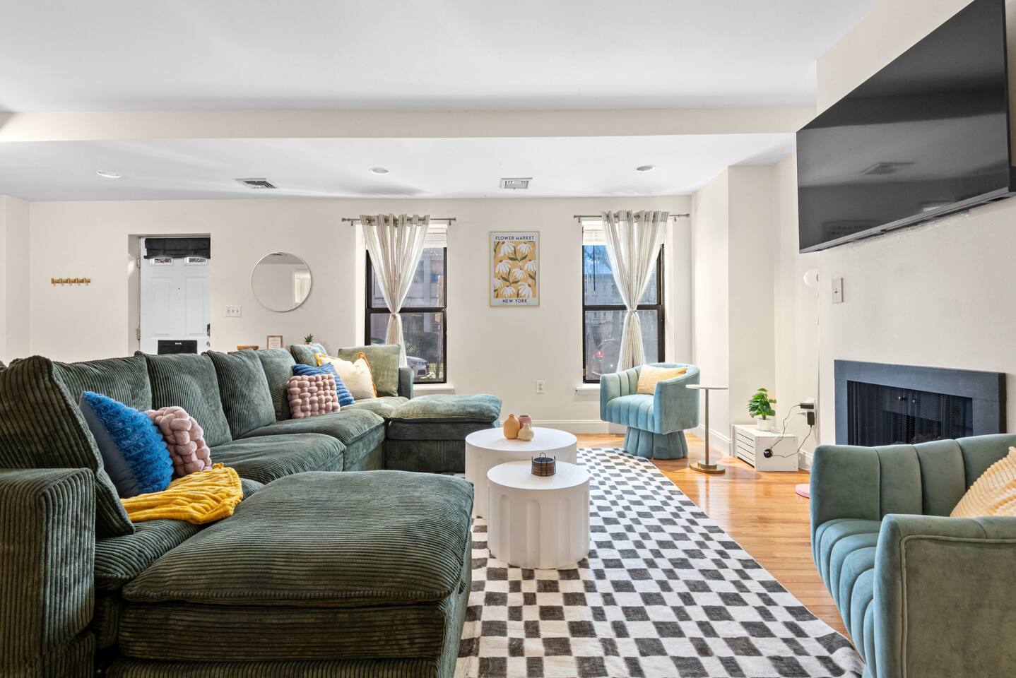 New! Spacious & Stylish City Getaway | 20 min>NYC