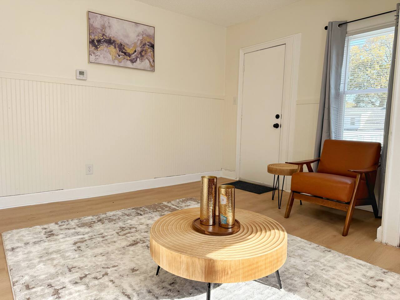 Redbrick Suites D | King 1BD\1BA Apt near UE