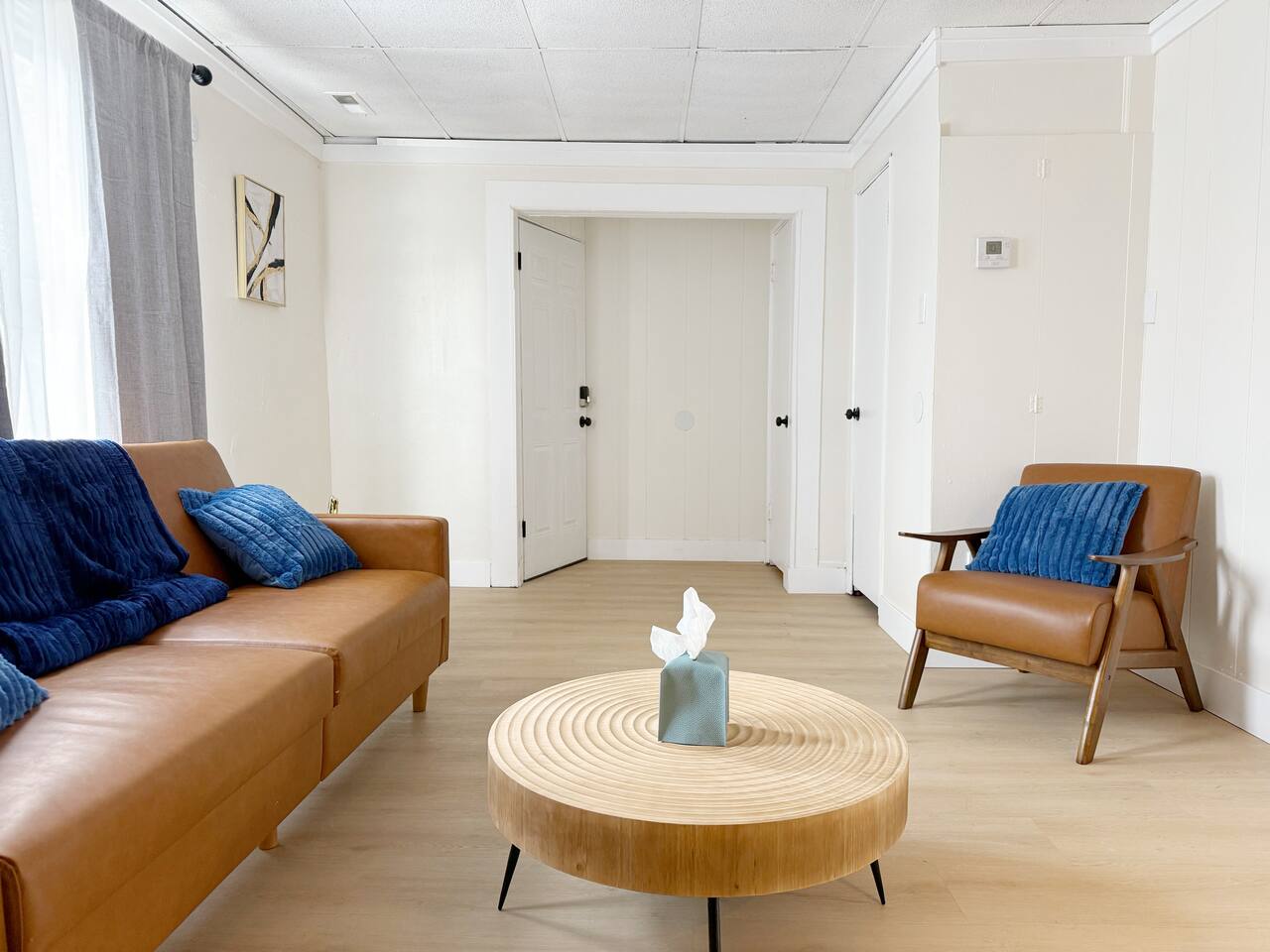 Redbrick Suites C | Queen 1BD\1BA Apt near UE