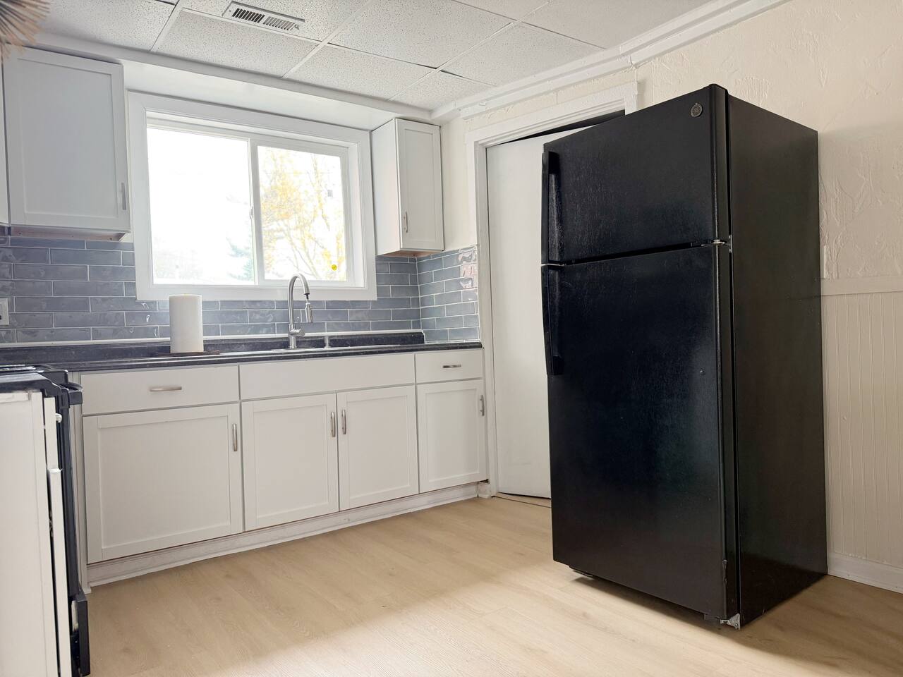 Redbrick Suites C | Queen 1BD\1BA Apt near UE