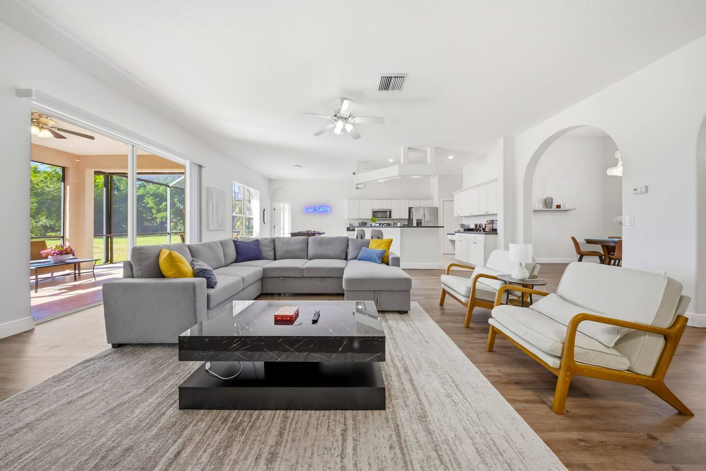 Rare South Tampa Retreat • 4BR Oasis on 1.6 Acres