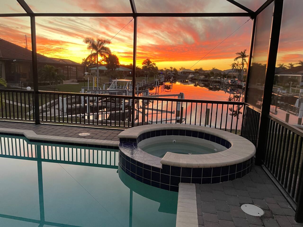 Gorgeous Sunset Views at New Canal Oasis Pool/Spa