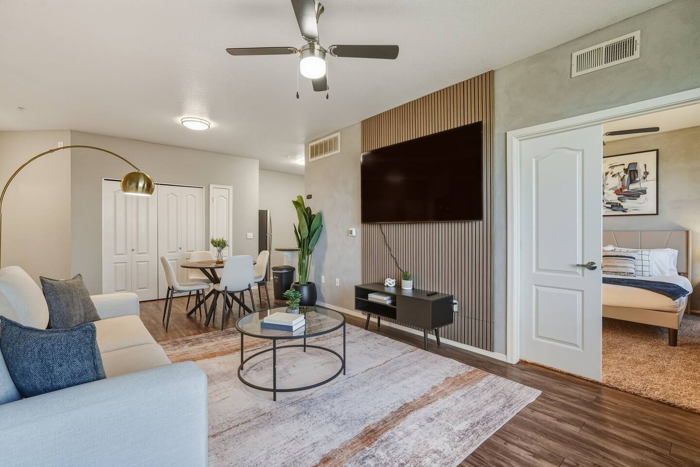 Cozy 2BR/2BA Retreat • Pool • Gym • Free Parking2