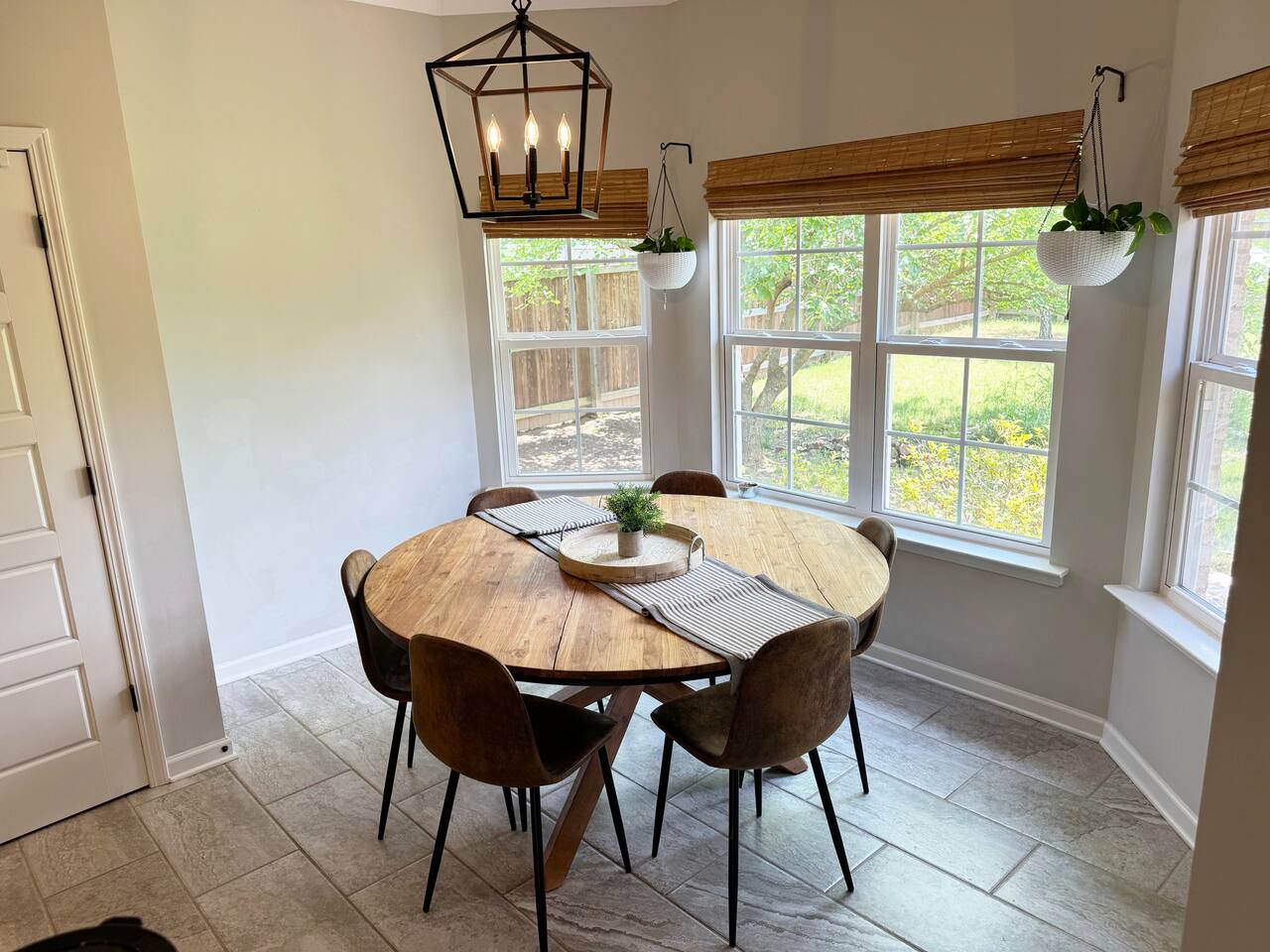 3BR w/ Pool Table & Ping Pong - Near Snowden