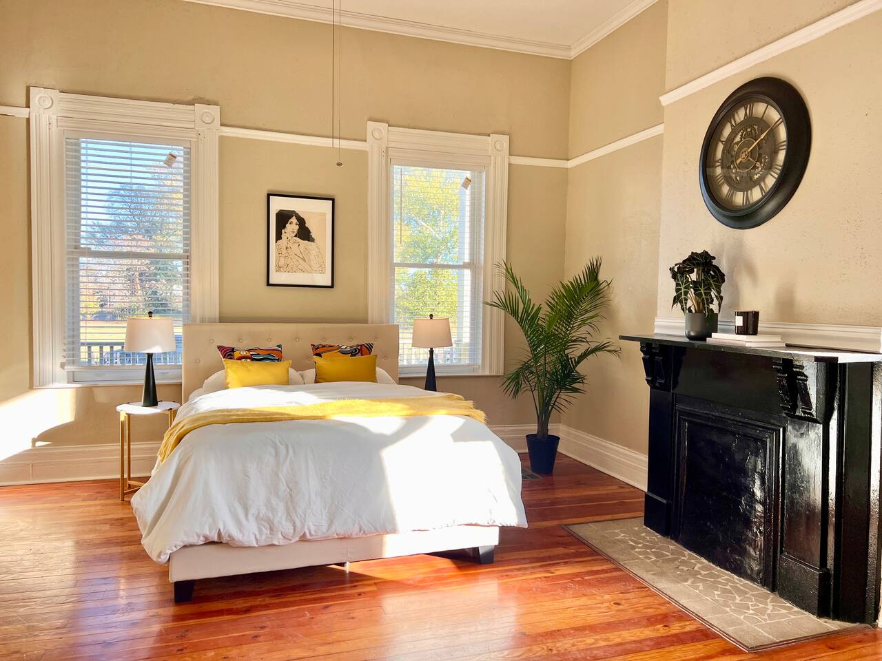 DT Memphis /w parking - Walk to Beale, FedEx Forum