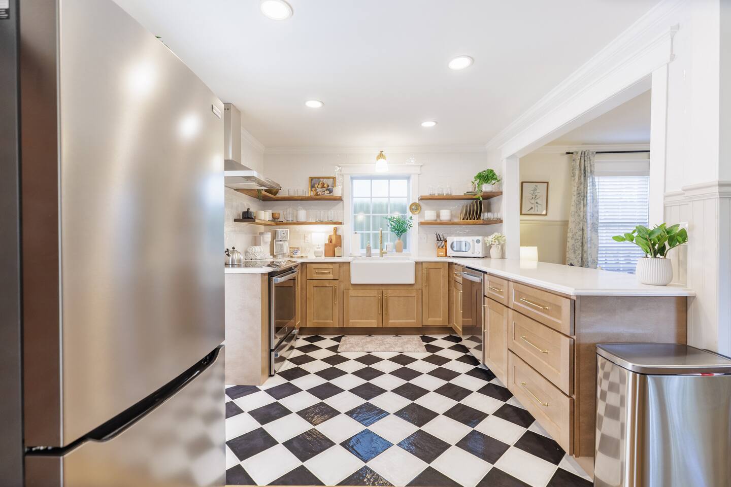 The Carriage House | Cowboy Pool | Life Size Chess