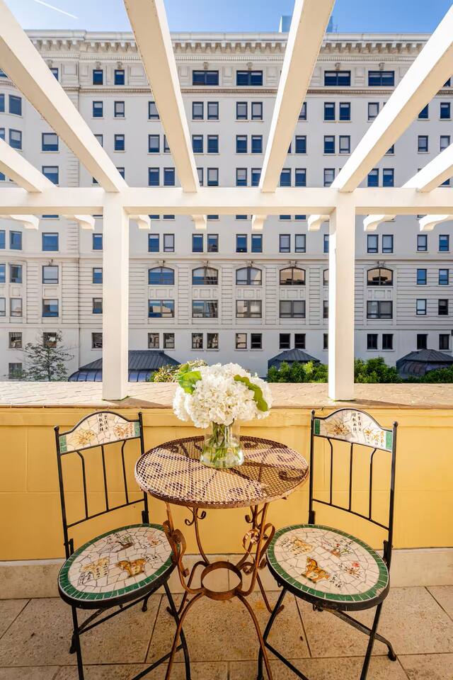 Tony Bennett Suite with Private Terrace