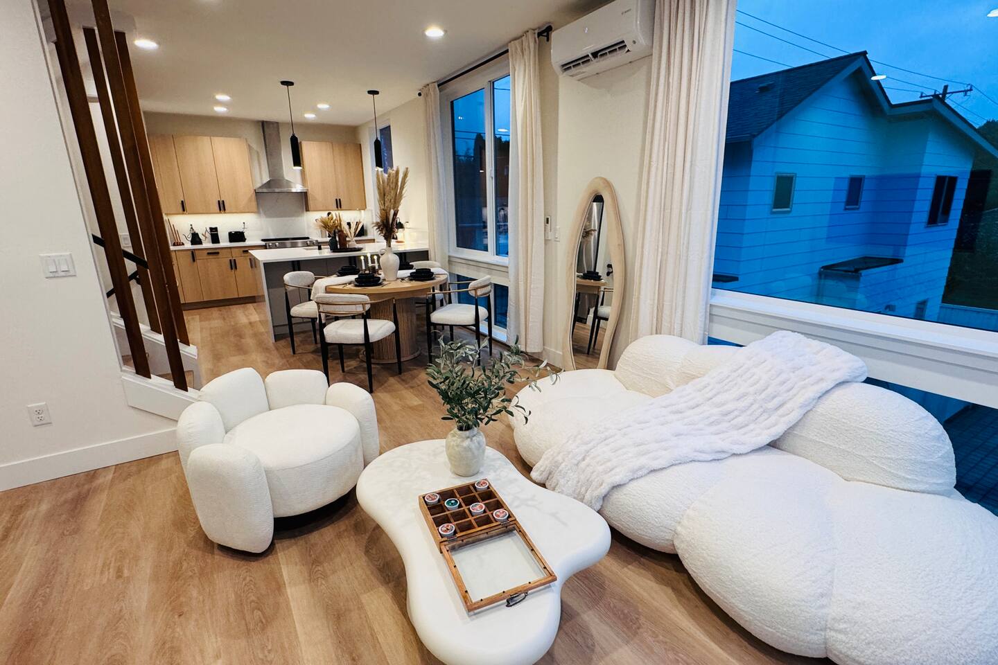 Newly Built 3-Story Home • Parking • Alki Beach