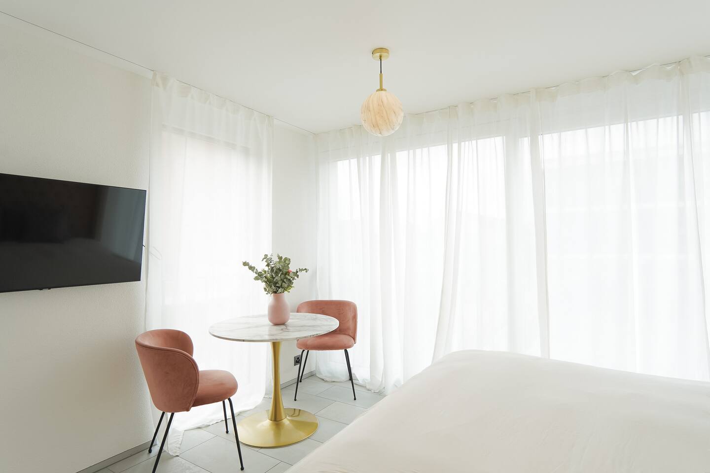 The Rosé Studio