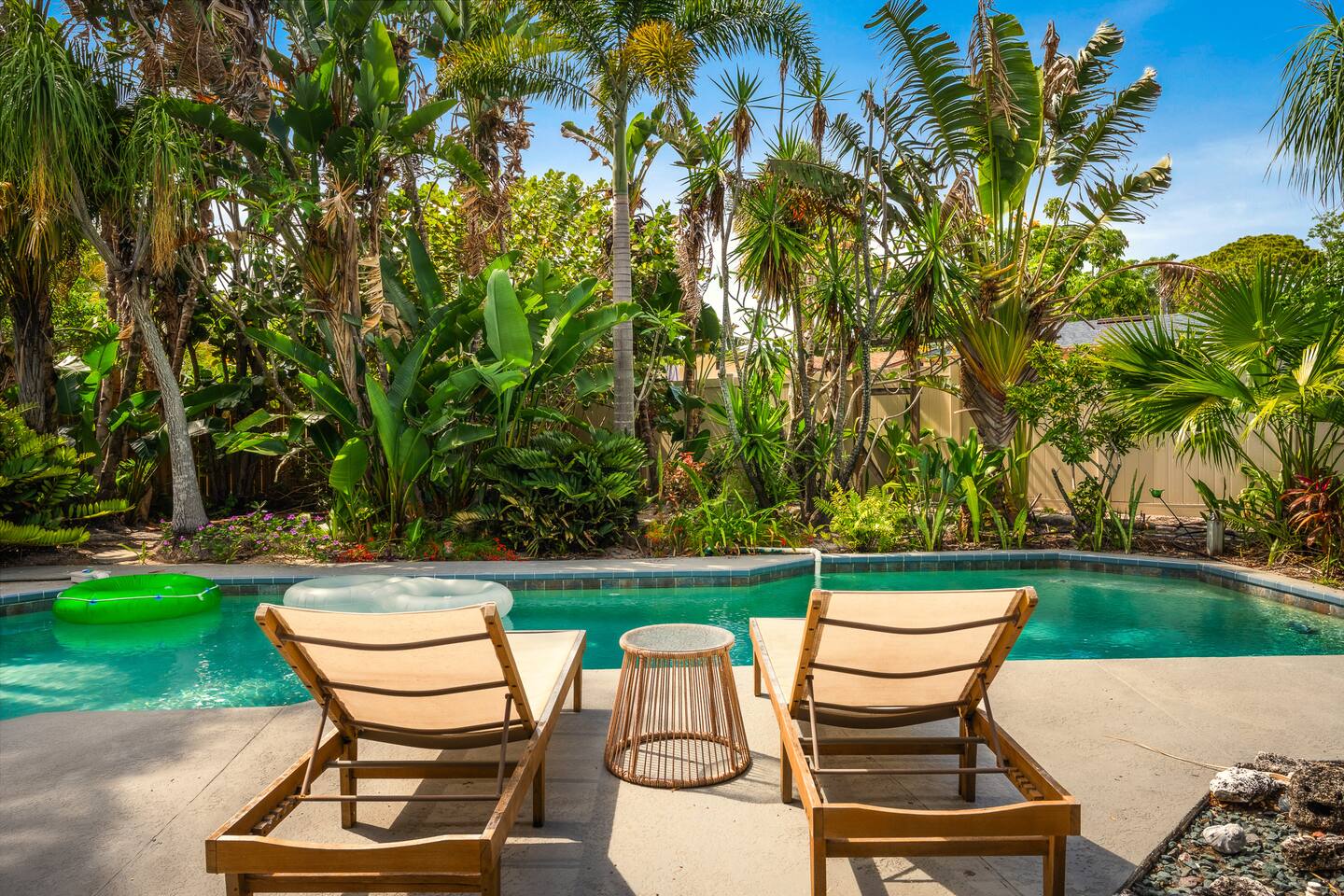 Tampa Oasis - Heated Pool | Fire Pit | Beaches