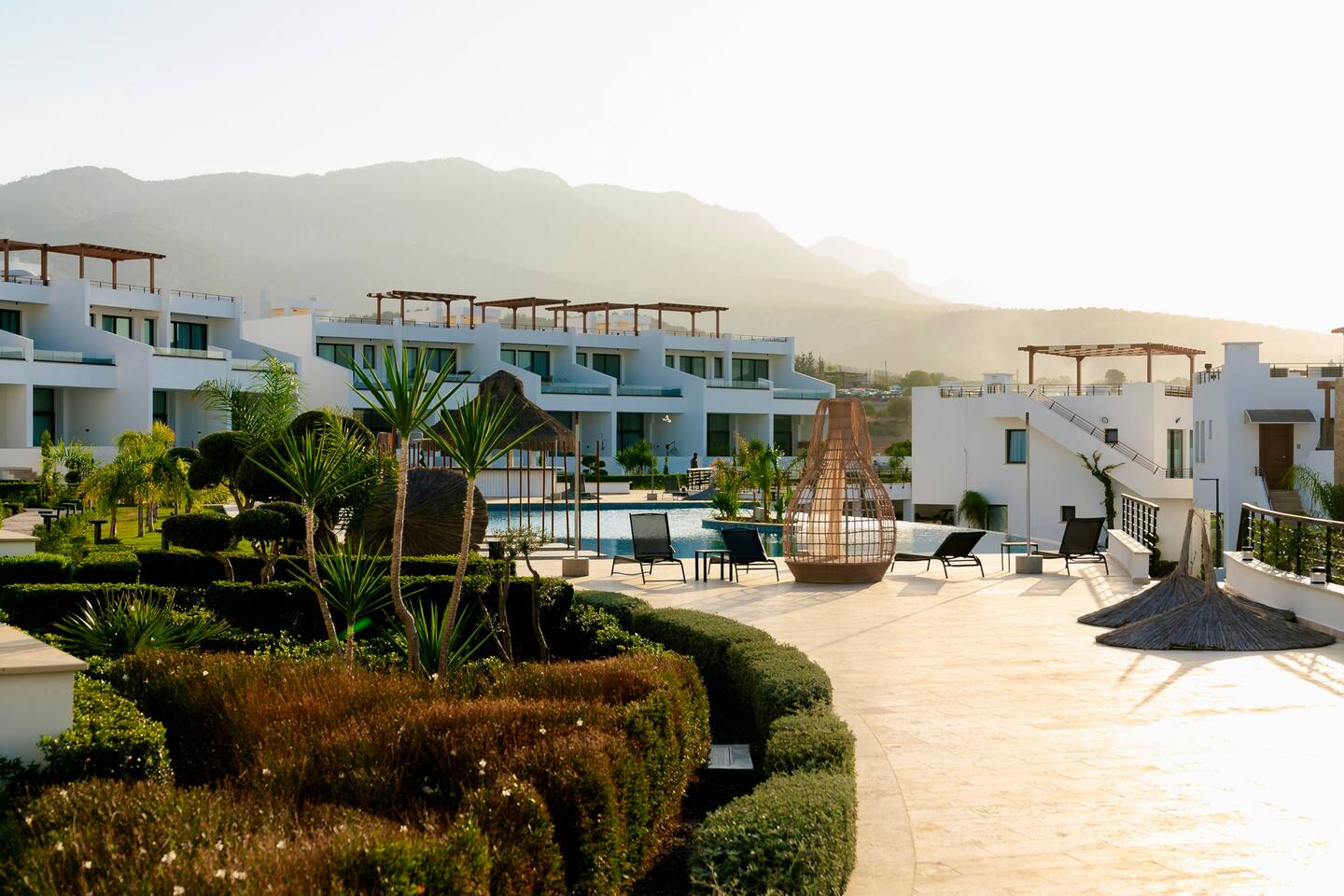 Stilvolles 2 BR Apt. mit Whirlpool + Spa + Gym