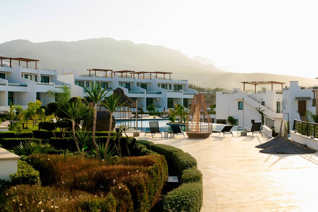 Stilvolles 2 BR Apt. mit Whirlpool + Spa + Gym