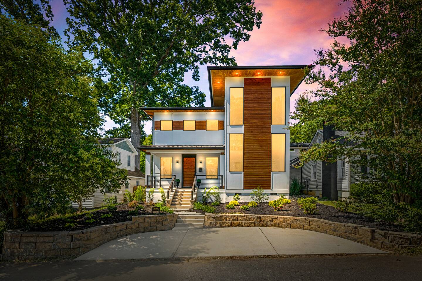 Beautiful Centrally Located New Home in Charlotte