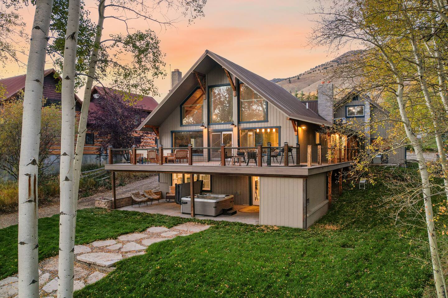 Lake House Retreat 20 Mins to Yellowstone