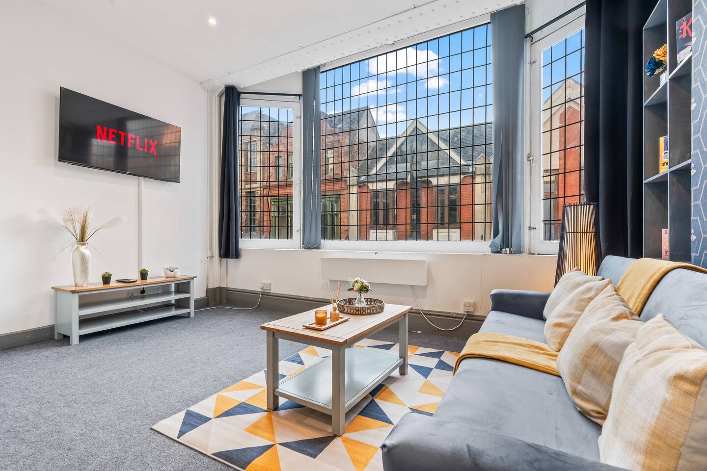 #80 Stylish Central Apart on Market Street